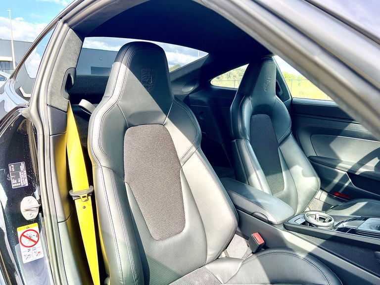 Porsche 992 GT3 Touring