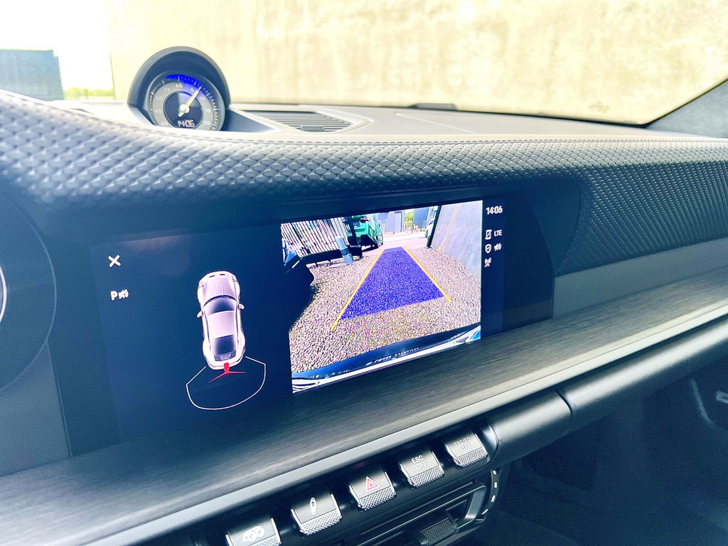 Porsche 992 GT3 Touring