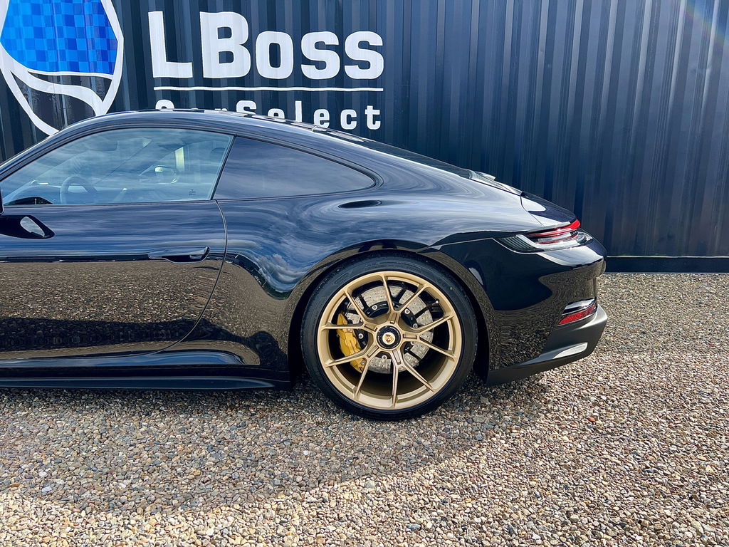 Porsche 992 GT3 Touring