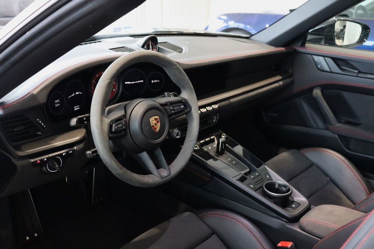 Porsche 992 Targa 4 GTS