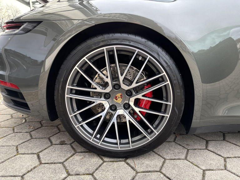 Porsche 992 Carrera S