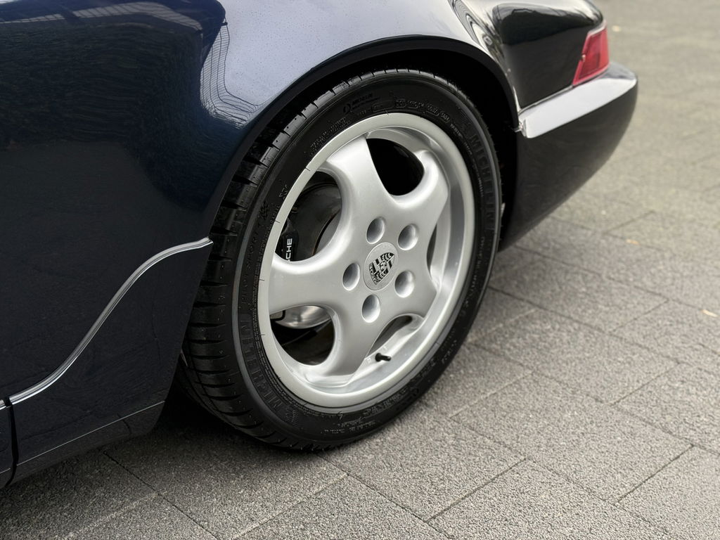 Porsche 964 Carrera 4