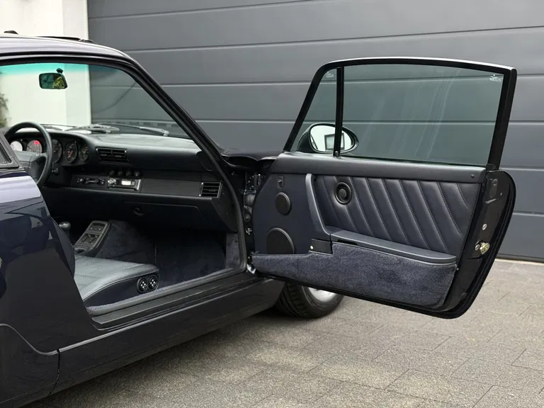 Porsche 964 Carrera 4