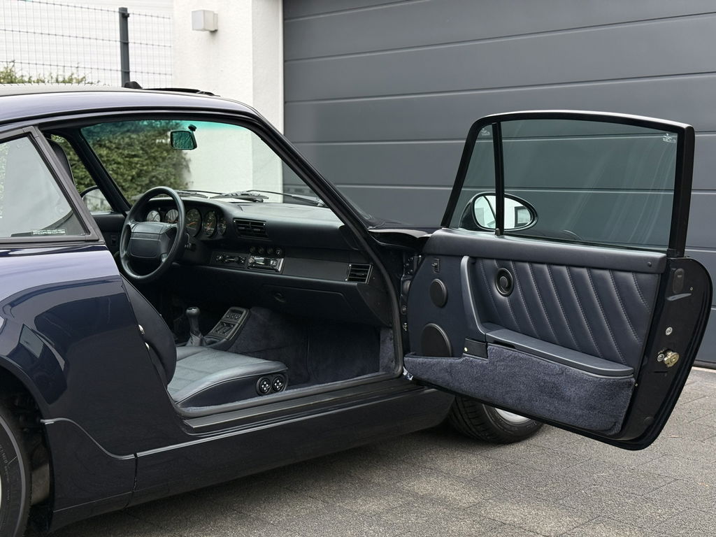 Porsche 964 Carrera 4