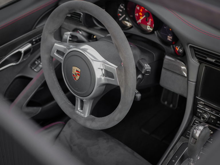 Porsche 991 Carrera 4 GTS