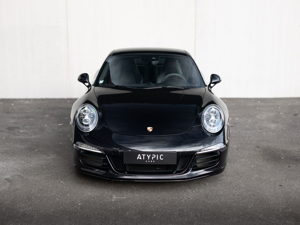 Porsche 991 Carrera 4 GTS