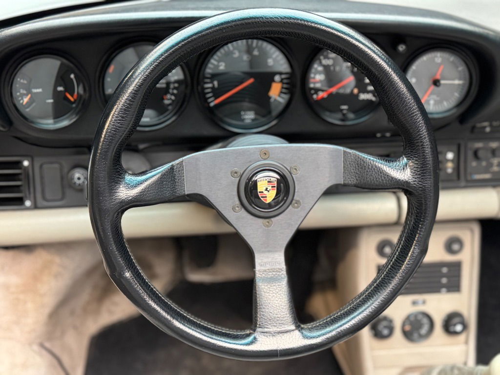 Porsche 911 Carrera 3.2 „25 Jahre 911“