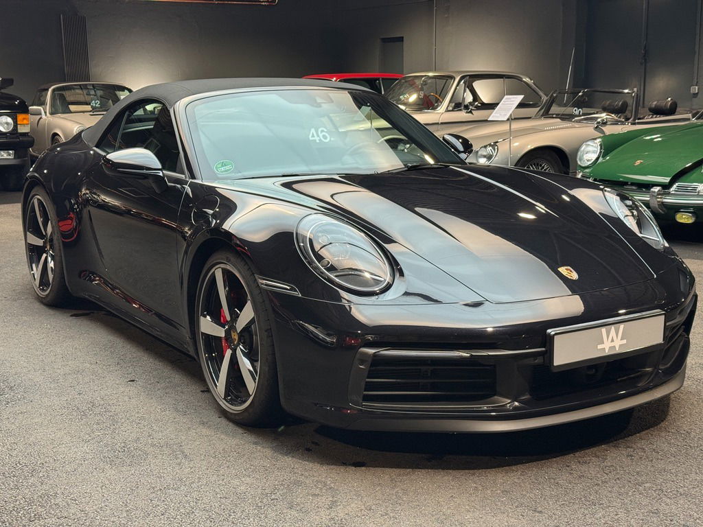 Porsche 992 Carrera 4S
