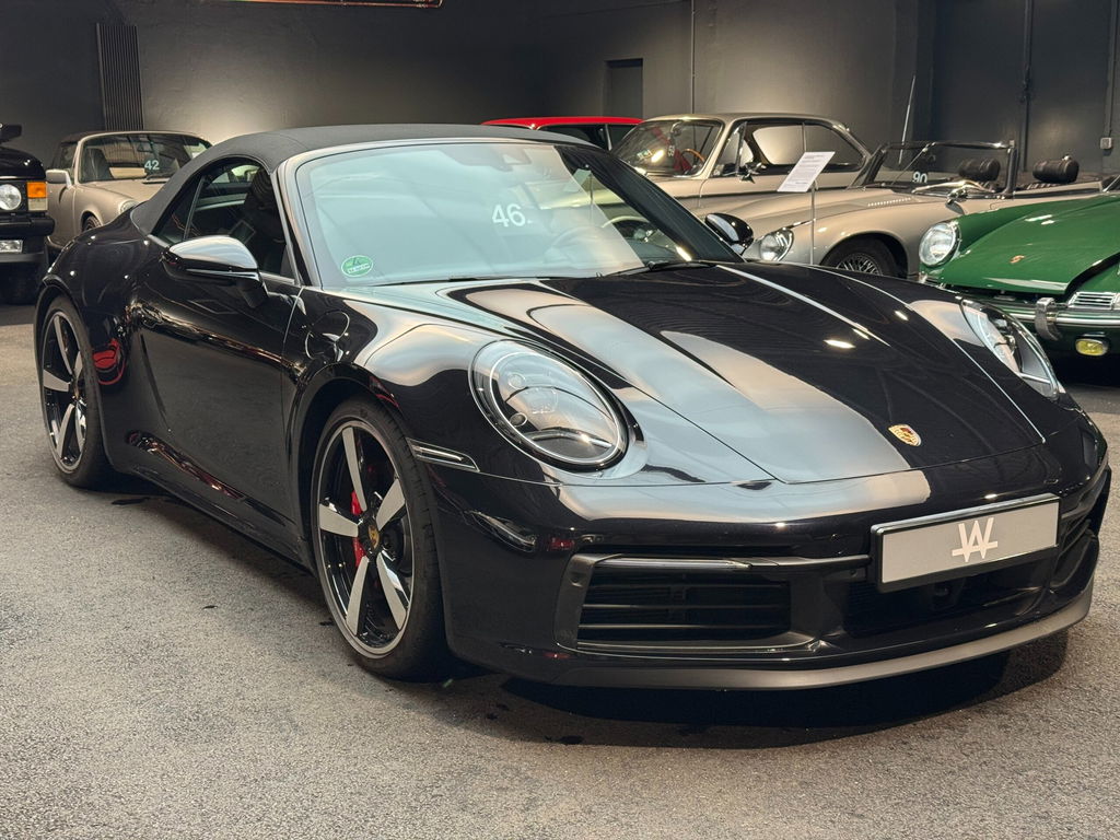 Porsche 992 Carrera 4S