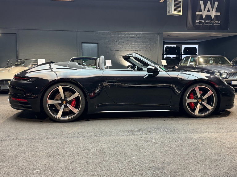 Porsche 992 Carrera 4S