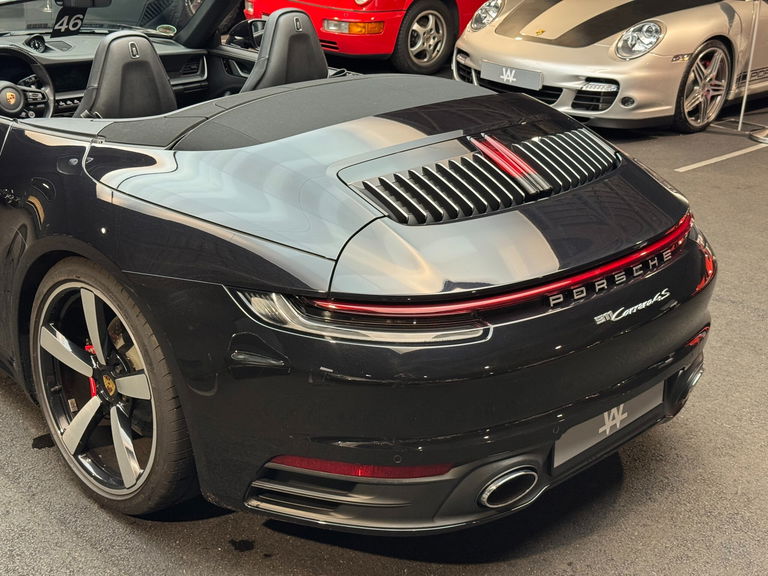 Porsche 992 Carrera 4S