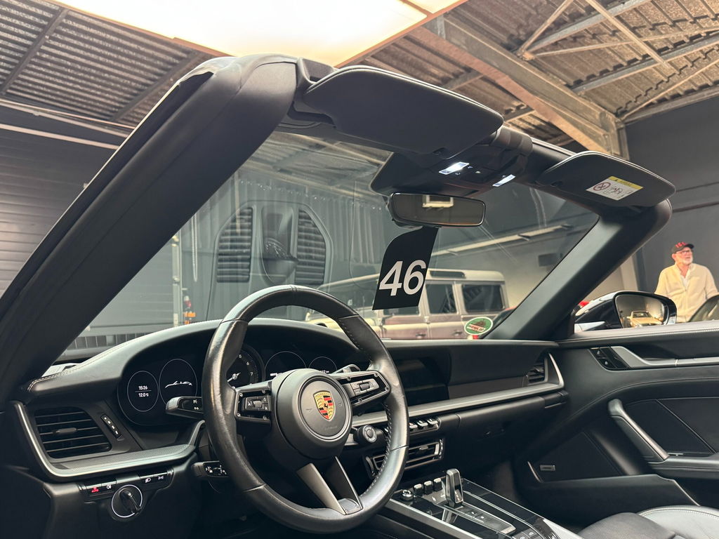 Porsche 992 Carrera 4S