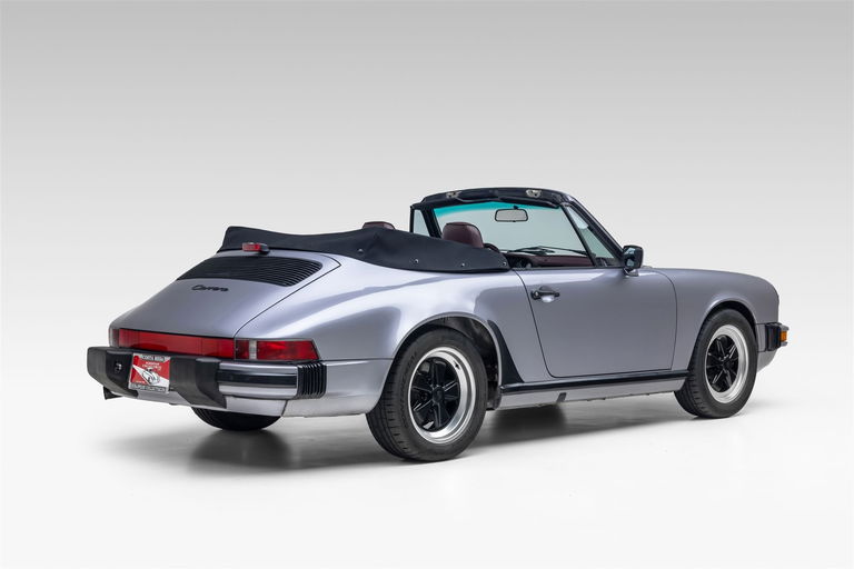 Porsche 911 Carrera 3.2 (US)