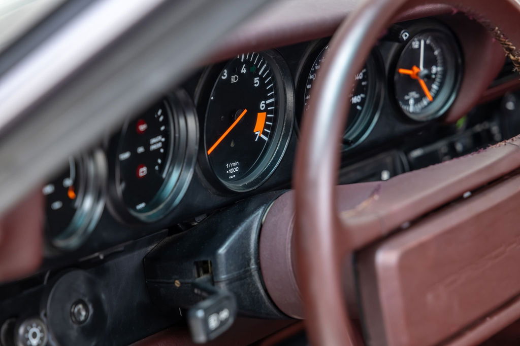 Porsche 911 Carrera 3.2 (US)