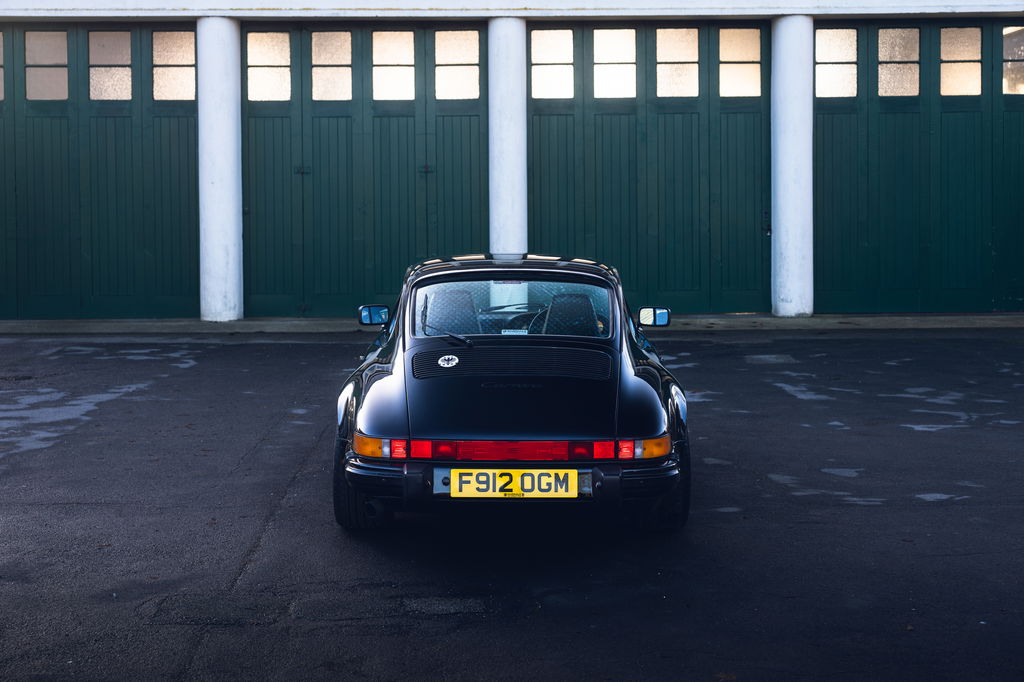 Porsche 911 Carrera 3.2