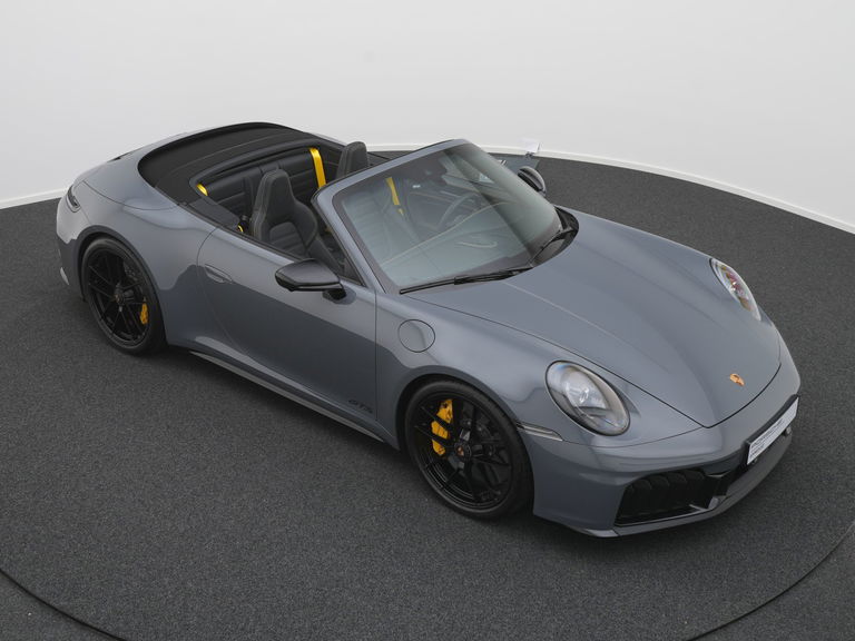 Porsche 992.2 Carrera 4 GTS