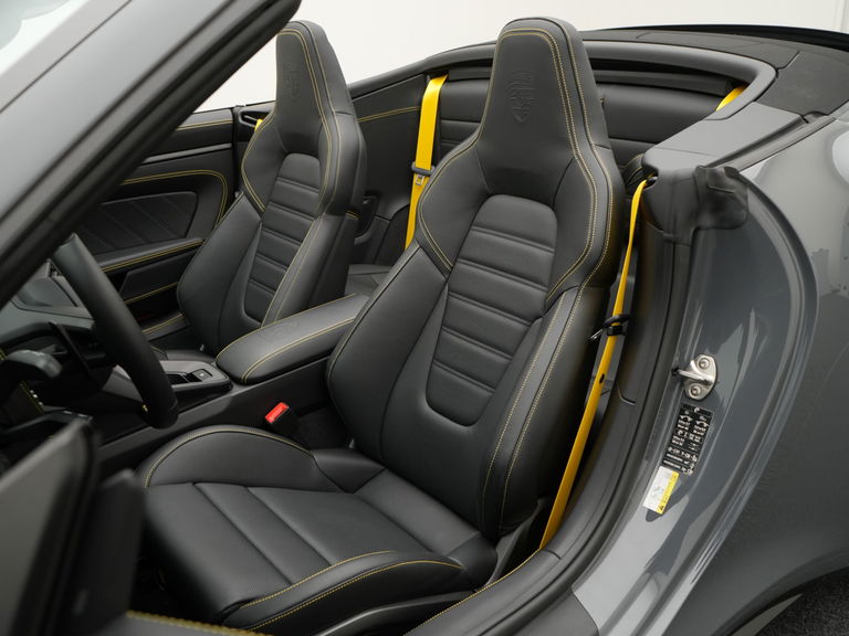 Porsche 992.2 Carrera 4 GTS