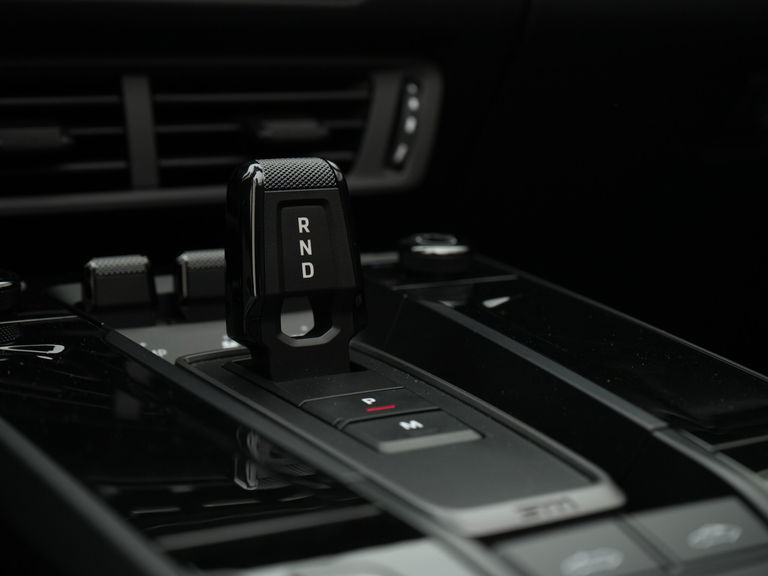 Porsche 992.2 Carrera 4 GTS