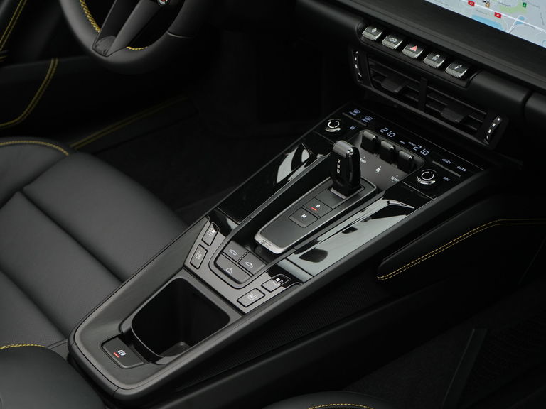 Porsche 992.2 Carrera 4 GTS