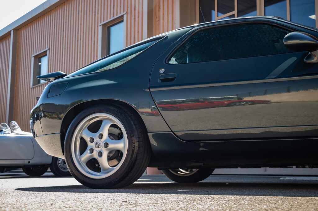 Porsche 928 GTS