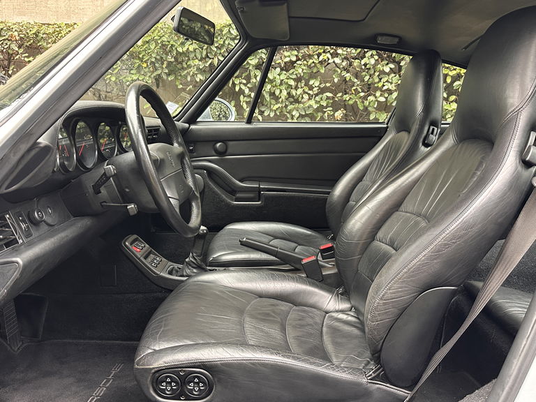Porsche 993 Carrera 4S