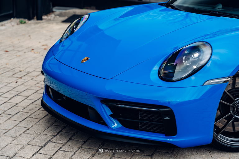 Porsche 992 Carrera GTS