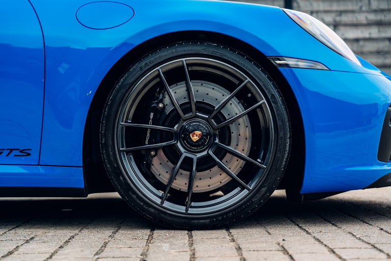 Porsche 992 Carrera GTS