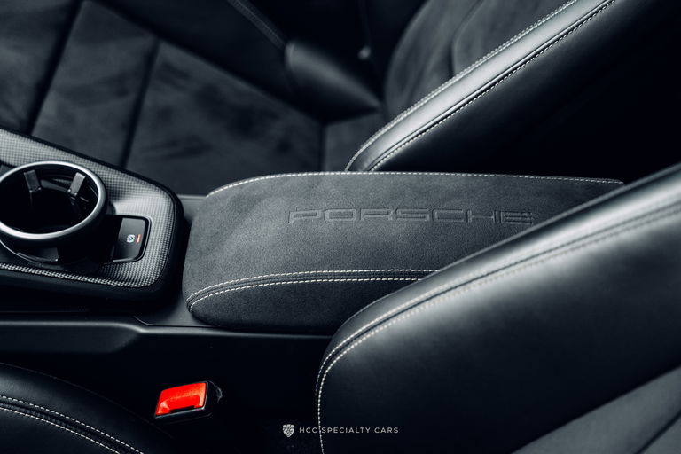 Porsche 992 Carrera GTS