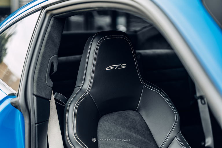 Porsche 992 Carrera GTS