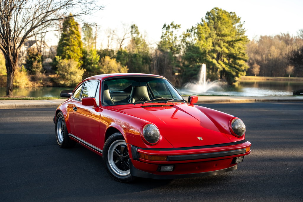 Porsche 911 Carrera 3.2