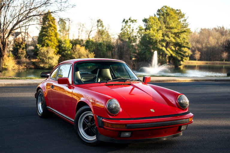 Porsche 911 Carrera 3.2