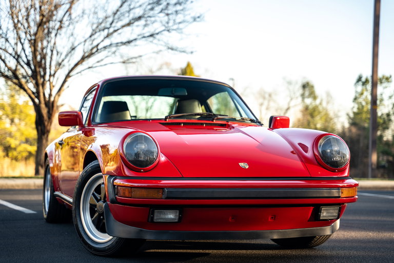 Porsche 911 Carrera 3.2