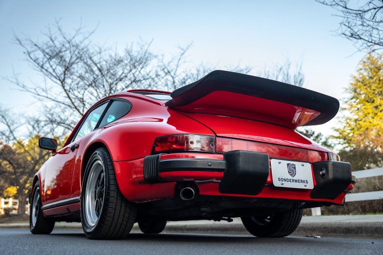 Porsche 911 Carrera 3.2