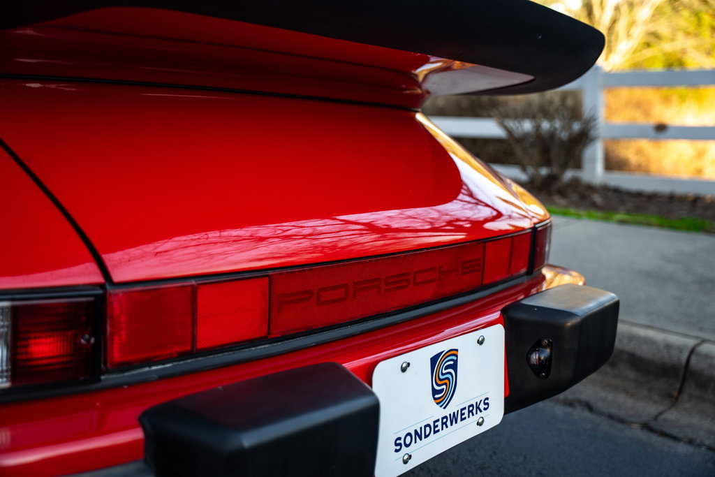 Porsche 911 Carrera 3.2