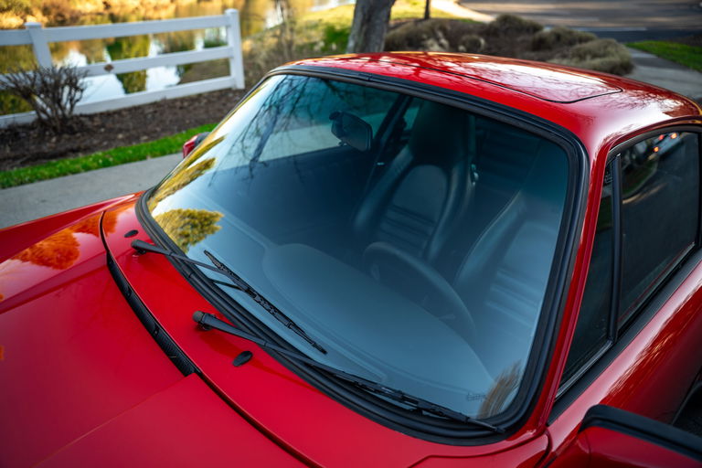 Porsche 911 Carrera 3.2