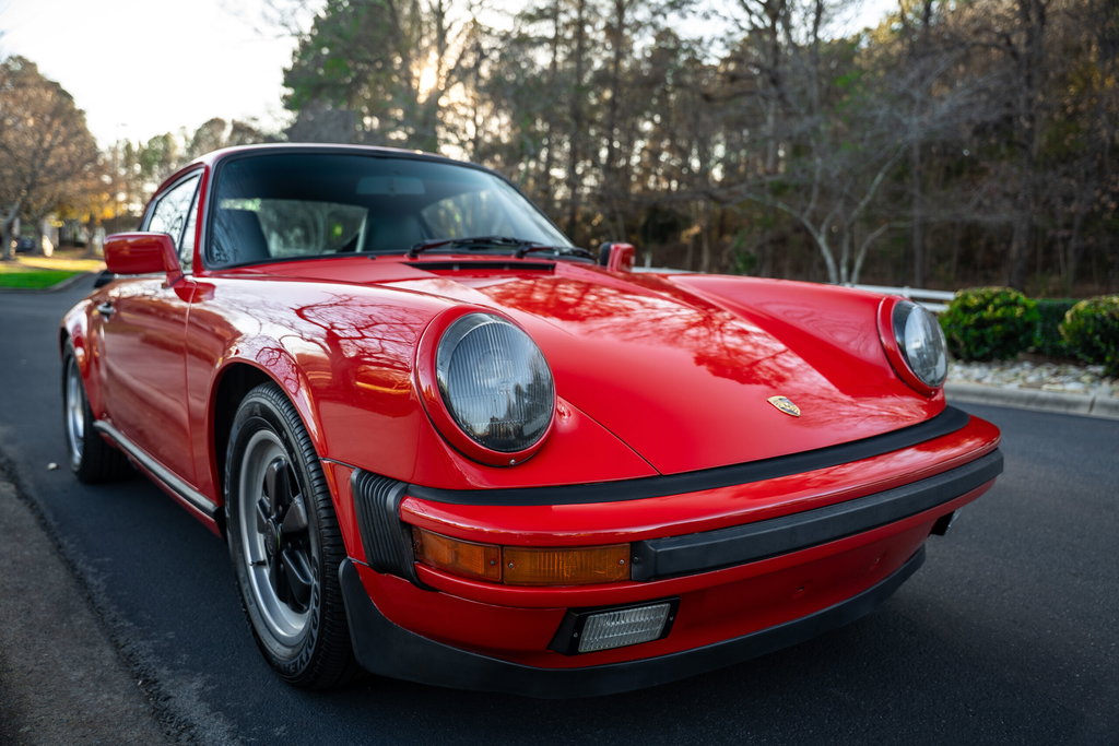 Porsche 911 Carrera 3.2