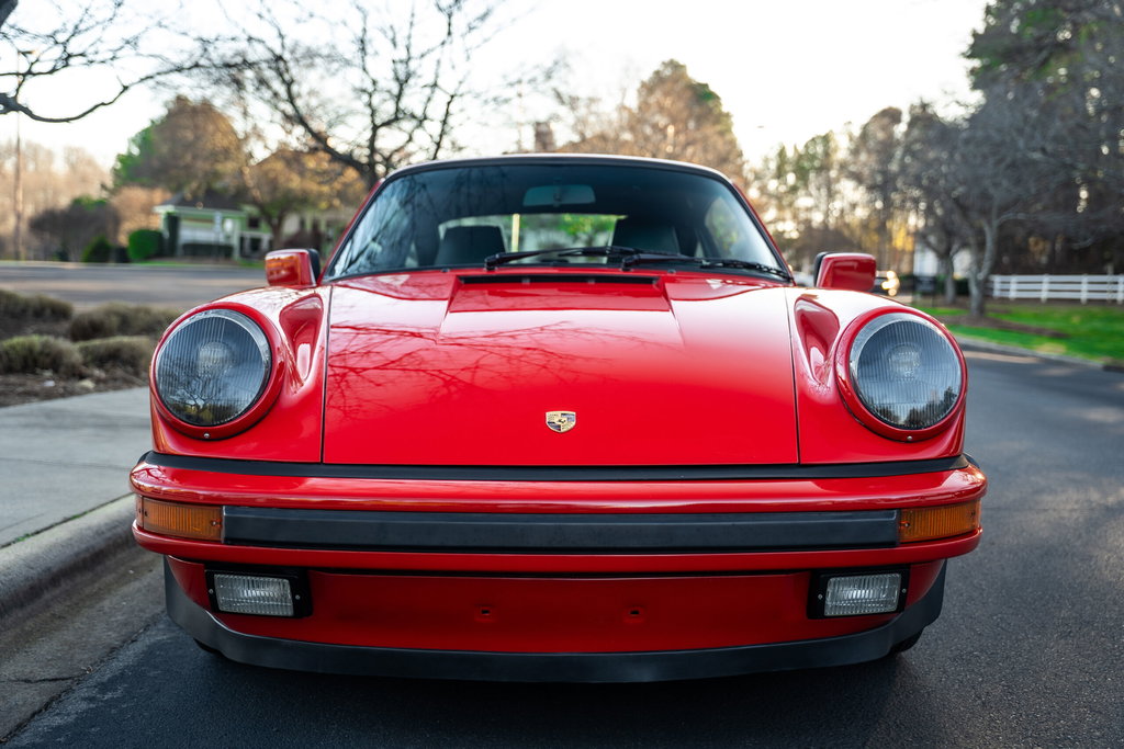 Porsche 911 Carrera 3.2