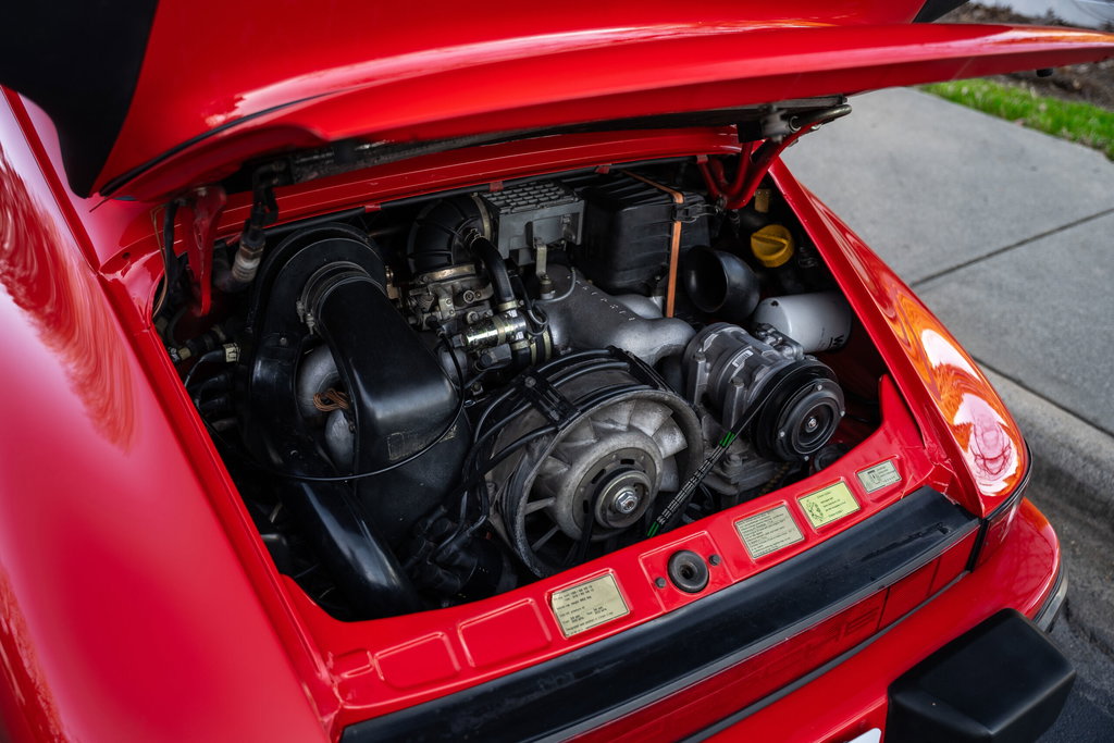 Porsche 911 Carrera 3.2