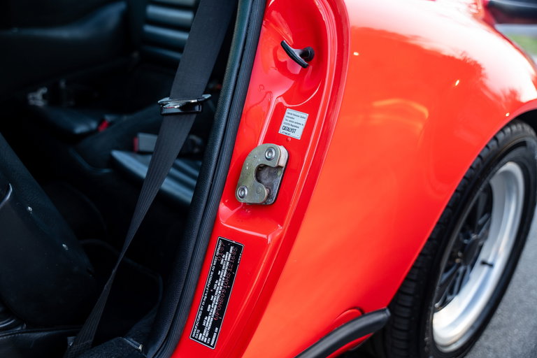 Porsche 911 Carrera 3.2