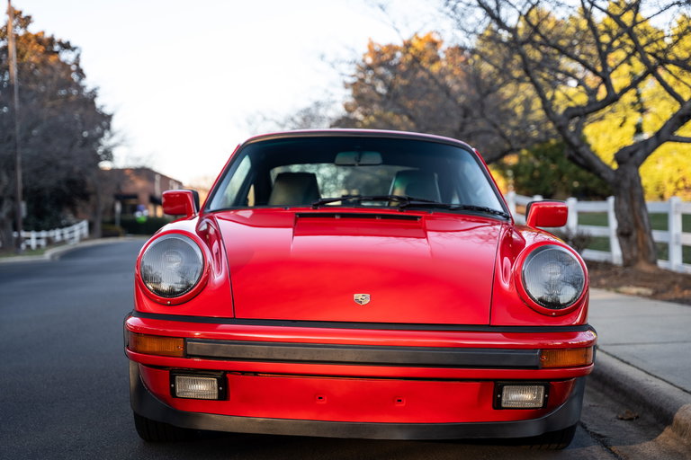 Porsche 911 Carrera 3.2