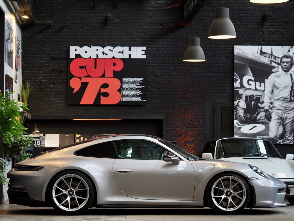 Porsche 992 GT3 Touring
