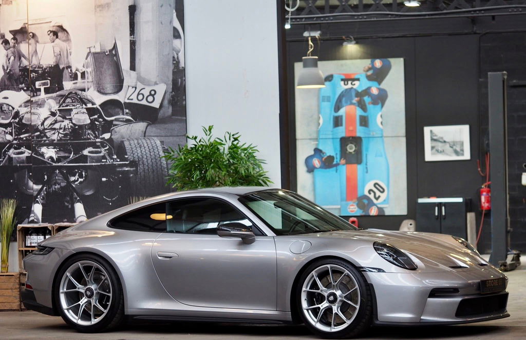 Porsche 992 GT3 Touring
