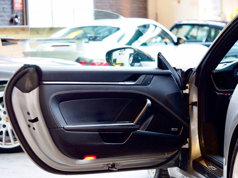 Porsche 992 GT3 Touring