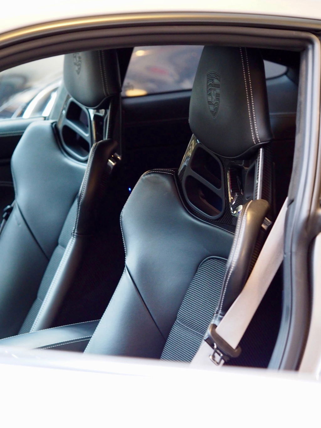 Porsche 992 GT3 Touring