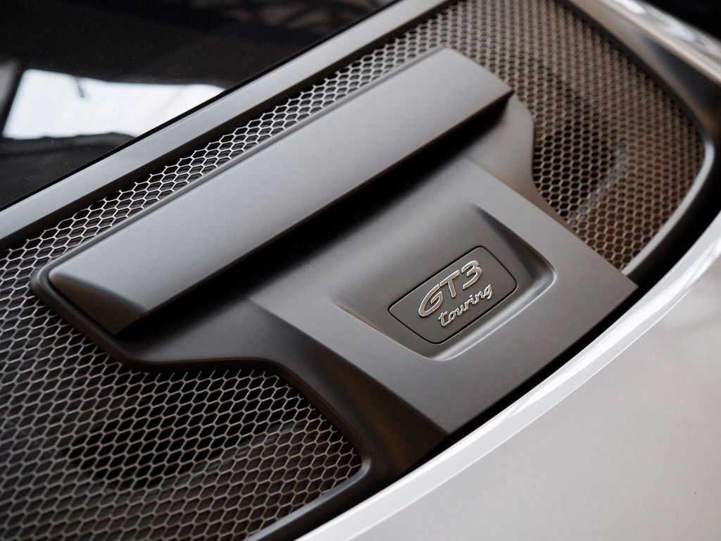 Porsche 992 GT3 Touring