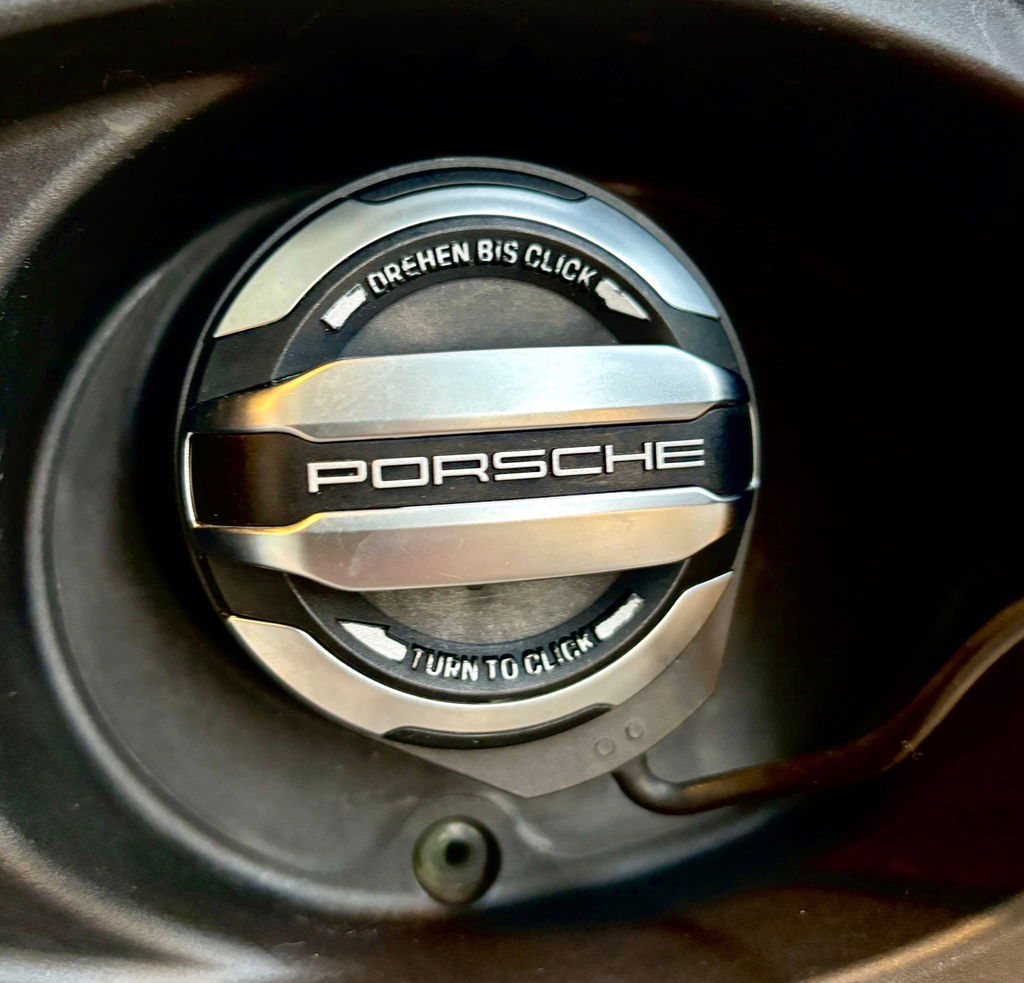 Porsche 992 GT3 Touring