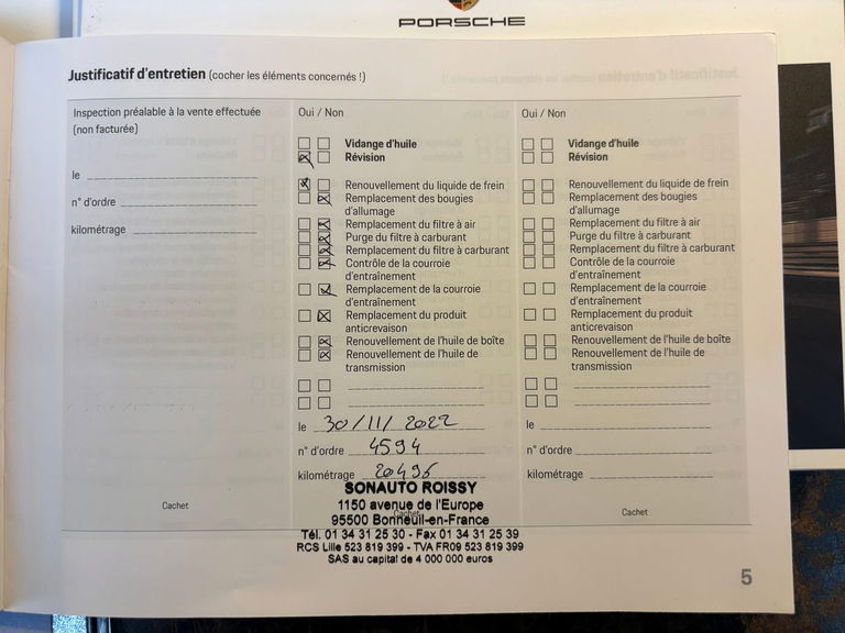 Porsche 992 GT3 Touring