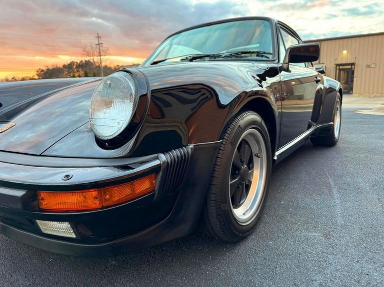Porsche 911 Turbo 3.3 (US)