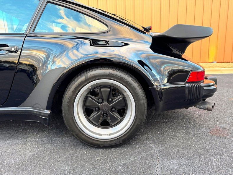 Porsche 911 Turbo 3.3 (US)