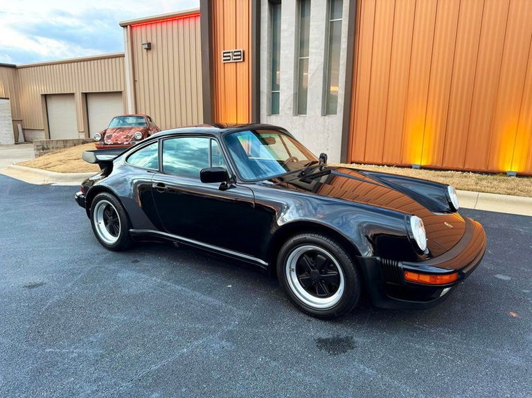 Porsche 911 Turbo 3.3 (US)